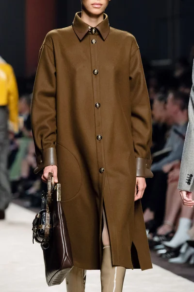 Look 20